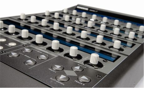 Mackie Control C4